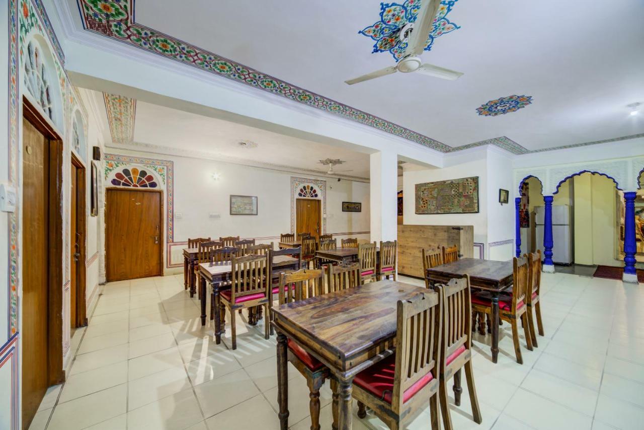 Oyo 40791 Hotel Hot N Fast Suratgarh Экстерьер фото