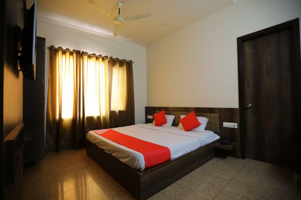 Oyo 40791 Hotel Hot N Fast Suratgarh Экстерьер фото
